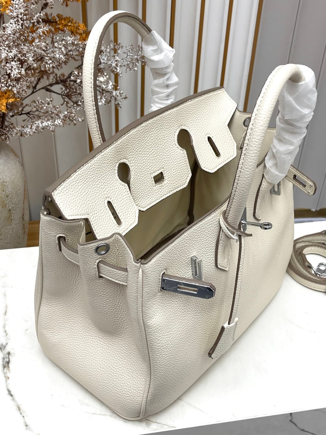 C4909 Silver clasp (30cm)(25cm)(20cm) Hermes Birkin platinum bag — image 7