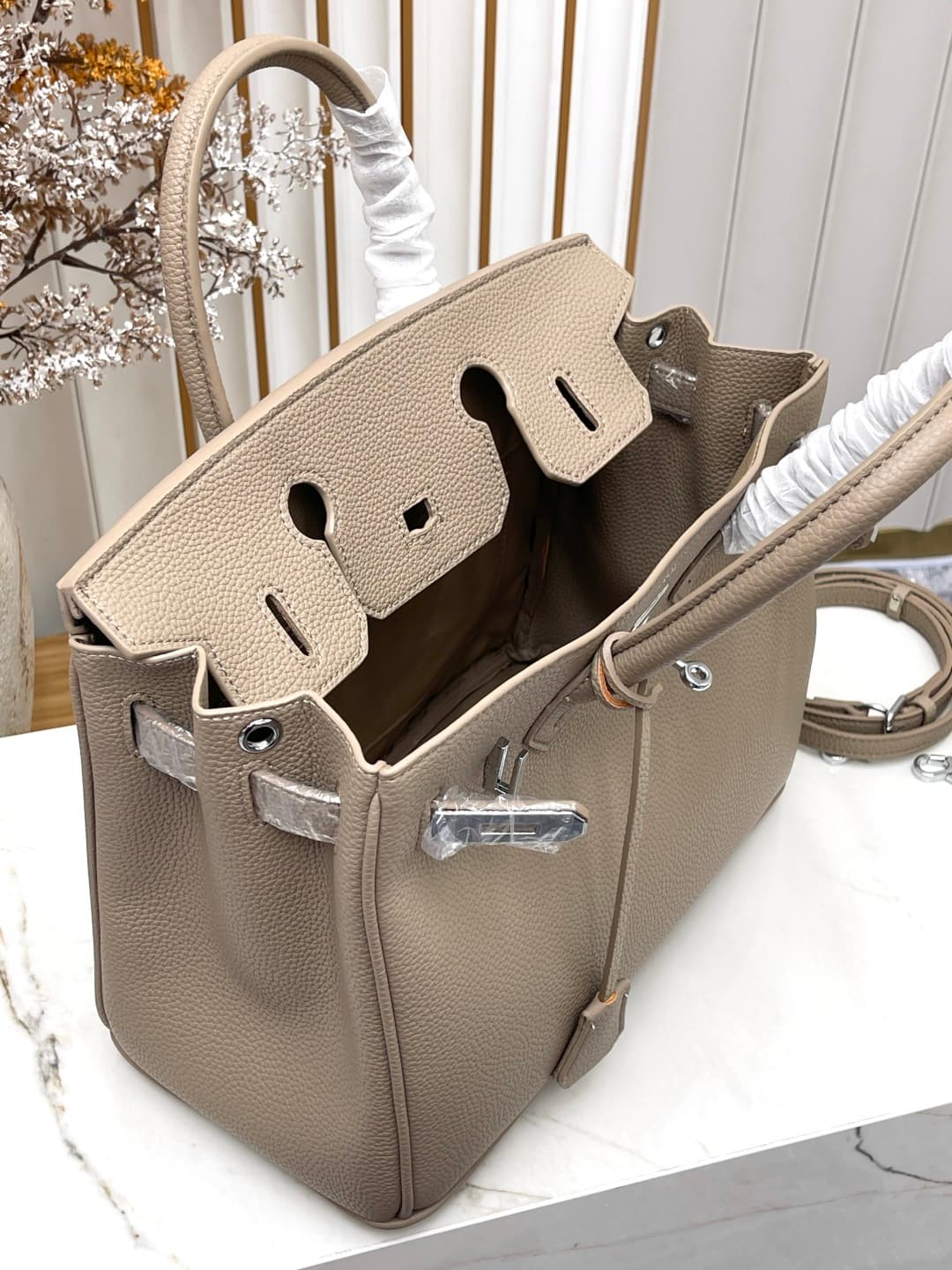 C4906 Silver clasp (30cm)(25cm)(20cm) Hermès Birkin platinum bag — image 7