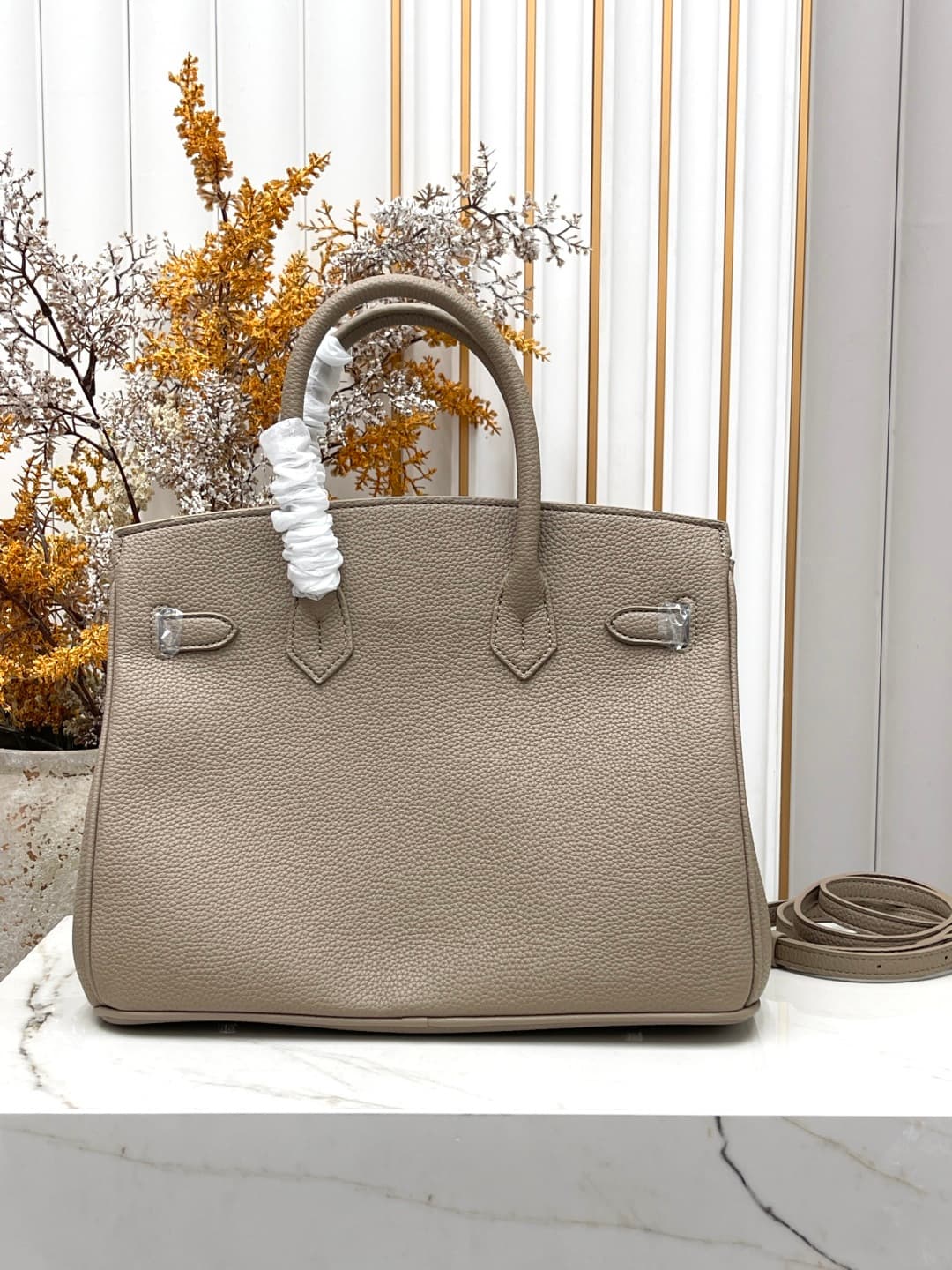 C4906 Silver clasp (30cm)(25cm)(20cm) Hermès Birkin platinum bag — image 3