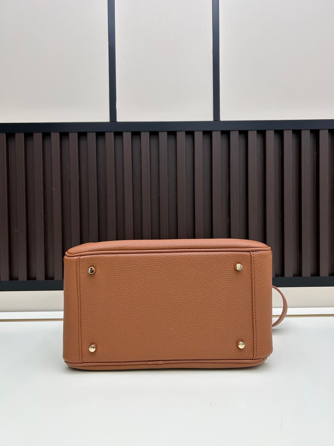C4888 The practical daily use version of ‘Hermès Lindy26’ is really lovely in every color. Golden brown 🆚 pumpkin color – these warm colors are perfect for autumn and winter seasons. — image 7