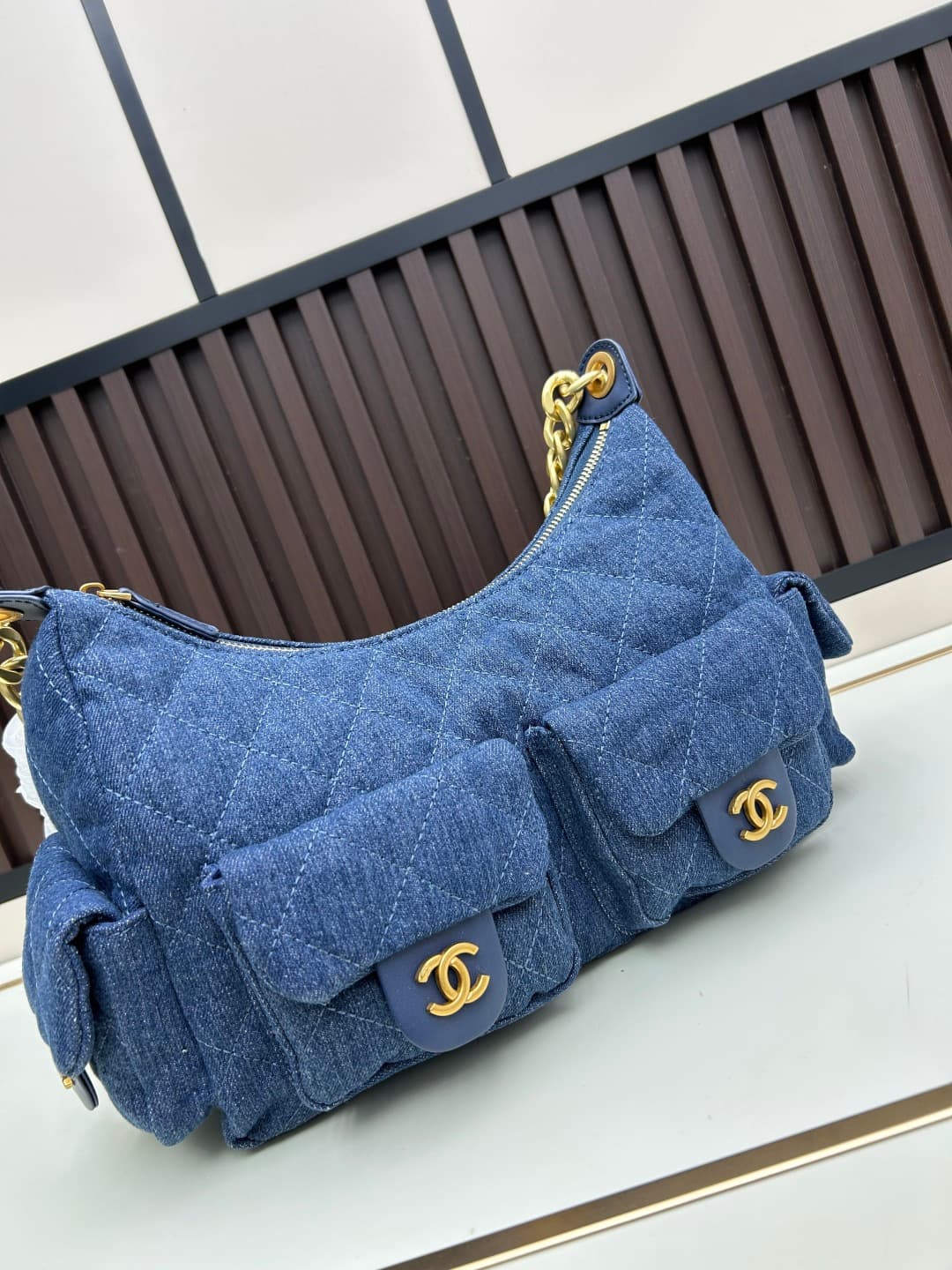 C834 New model 💰 – Chanel 25c hobo bag, promoted by Jennie – a tough choice between two options|||Chanel 25c hobo bag👜 — image 5