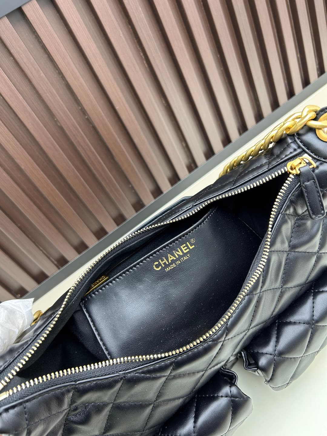 C832 New model 💰 – Chanel 25c hobo bag promoted by Jennie – a tough choice between two options|||Chanel 25c hobo bag👜 — image 8