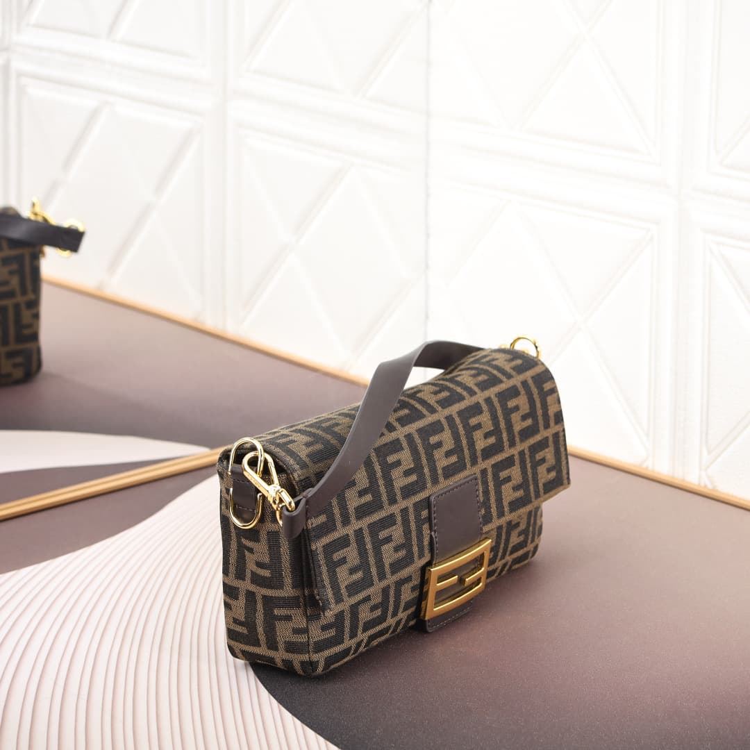 C2905 Model 4410🔥Golden buckle — image 2