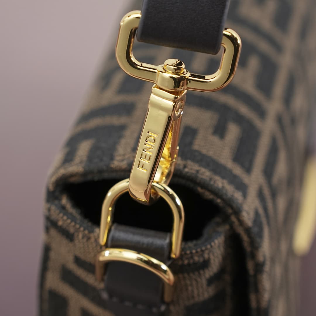 C2905 Model 4410🔥Golden buckle — image 6