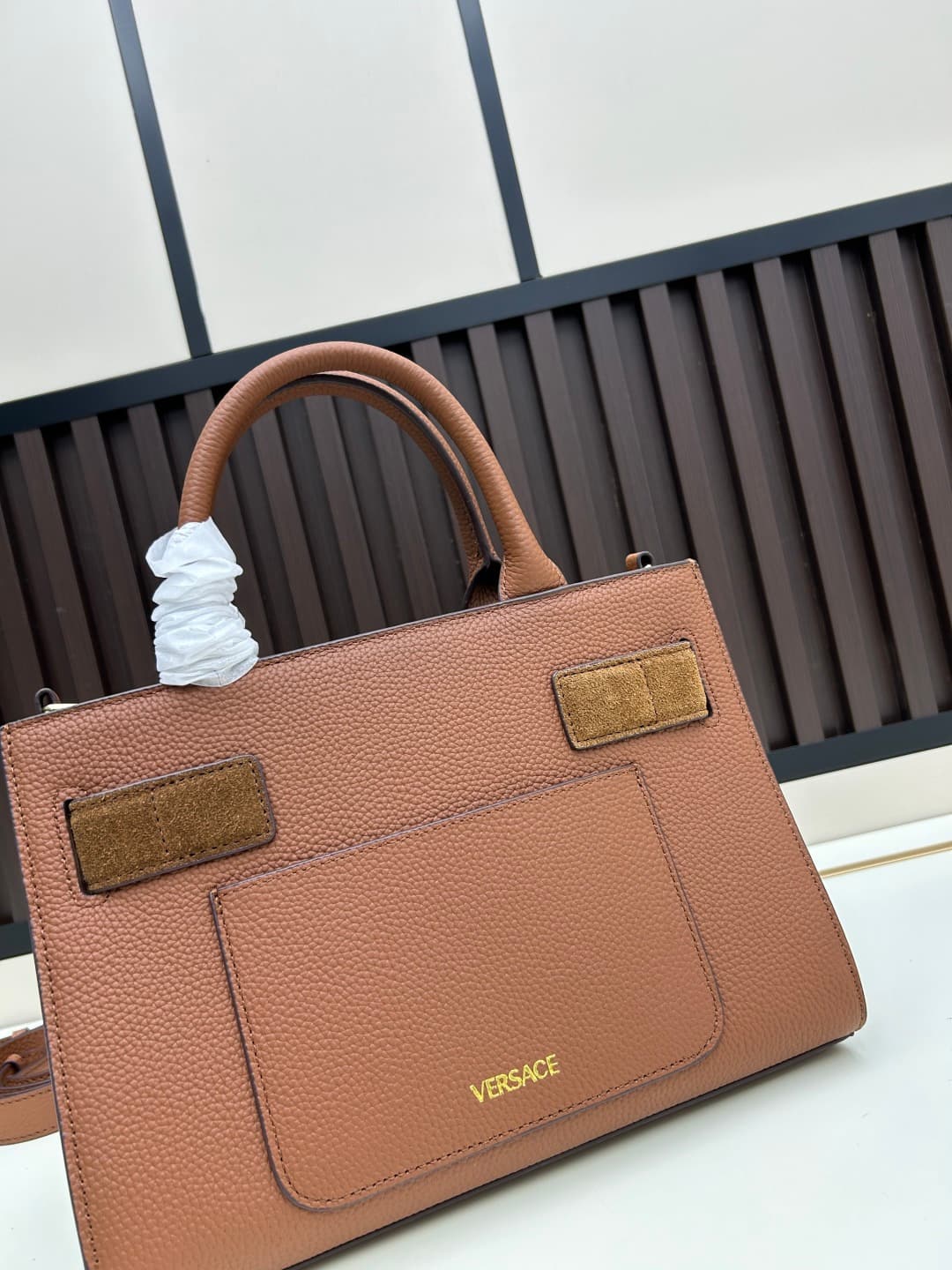 C8385 Presenting Box VERSACE/Versace – suitable for women to carry in hand or across the body (similar to popular celebrities’ styles). New model #Presenting Box for gifts — image 4