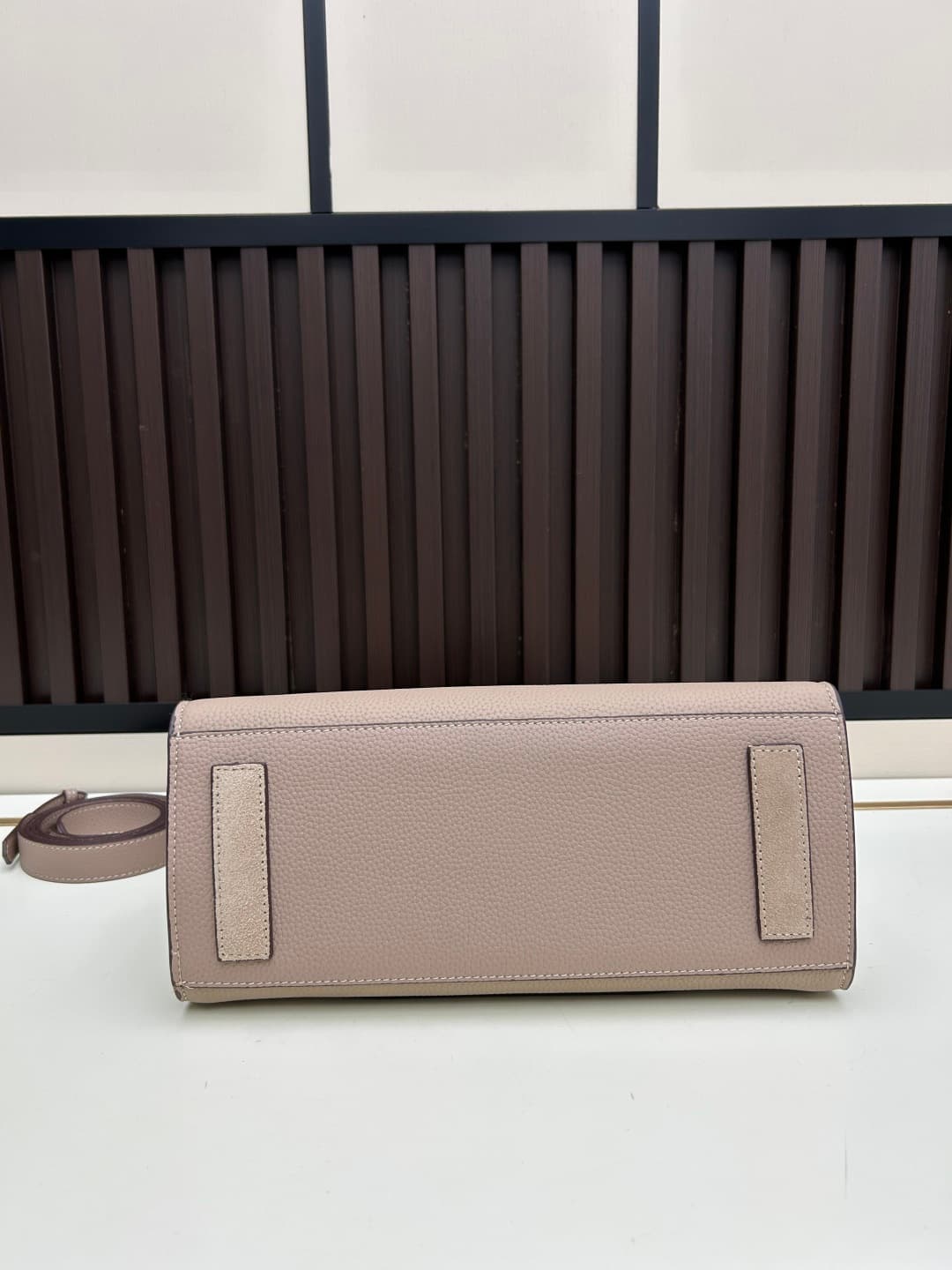 C8383 Presenting Box VERSACE/Versace – suitable for women to carry in hands or crossbody (similar to popular celebrities’ styles). New model – ideal as a gift box. — image 5