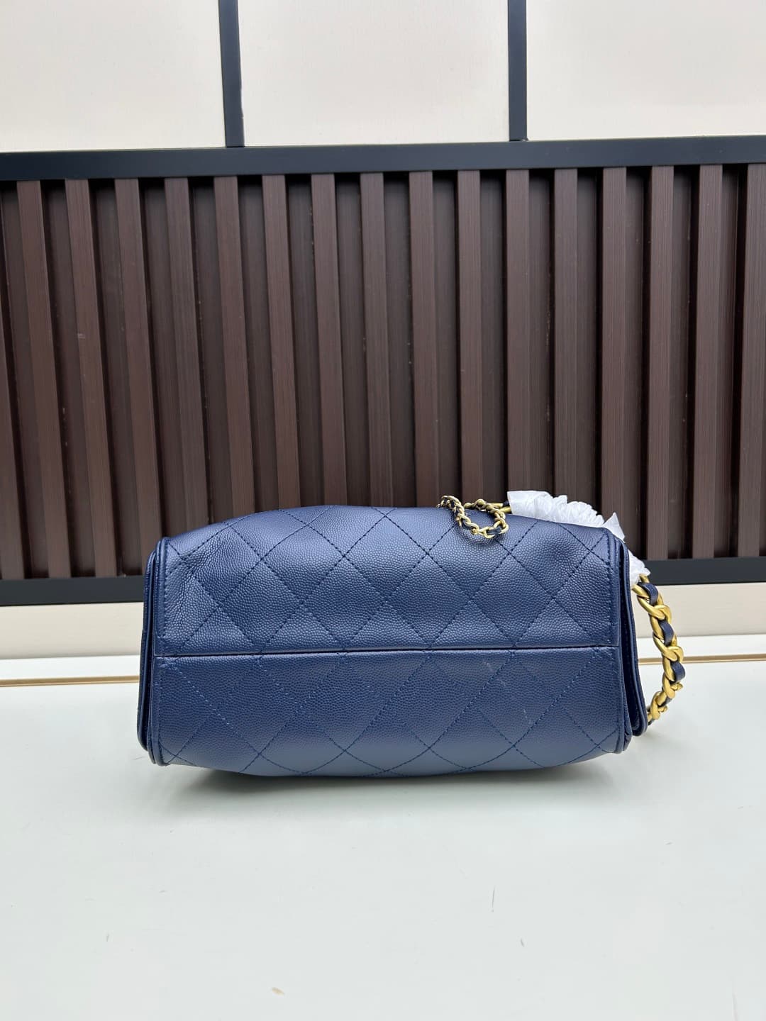 C829 Caviar’s new mini version of Chanel 25 handbag|||The newly popular bag “Chanel 25bag” is another “It Bag” following Chanel 22bag! It features a classic and practical design, incorporating the three iconic elements of the brand: chevron-stitched patte — image 5