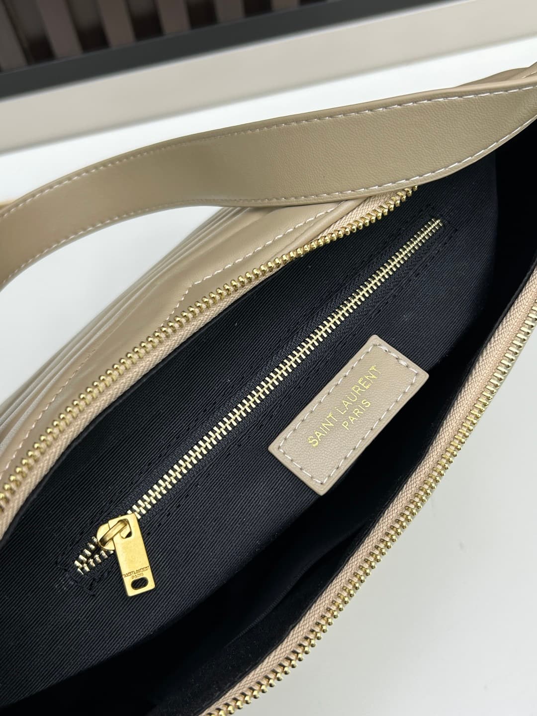 C8689 🔥 New product – Saint Laurent Paris-YSL, stylish and casual style 🔥 [Rose]✨ Classic YSL gold hardware logo/leather embroidery; new model of Saint Laurent [Rose] Saint Laurent [Rose] 👉 High-quality handmade items, the most exclusive ones 💗 Not only g — image 8