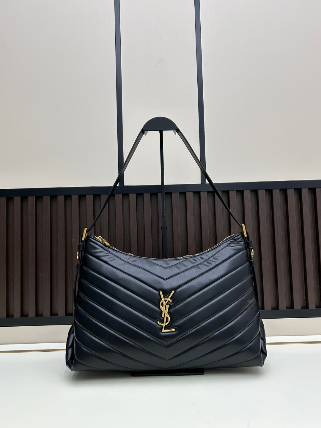 C8687 🔥 New product – Saint Laurent Paris-YSL, stylish and casual style 🔥 [Rose]✨ Classic YSL logo and leather embroidery; new collection from Saint Laurent [Rose] 👉 High-quality handmade items, the most exclusive ones 💗 It’s really amazing! Super stylish — image 1