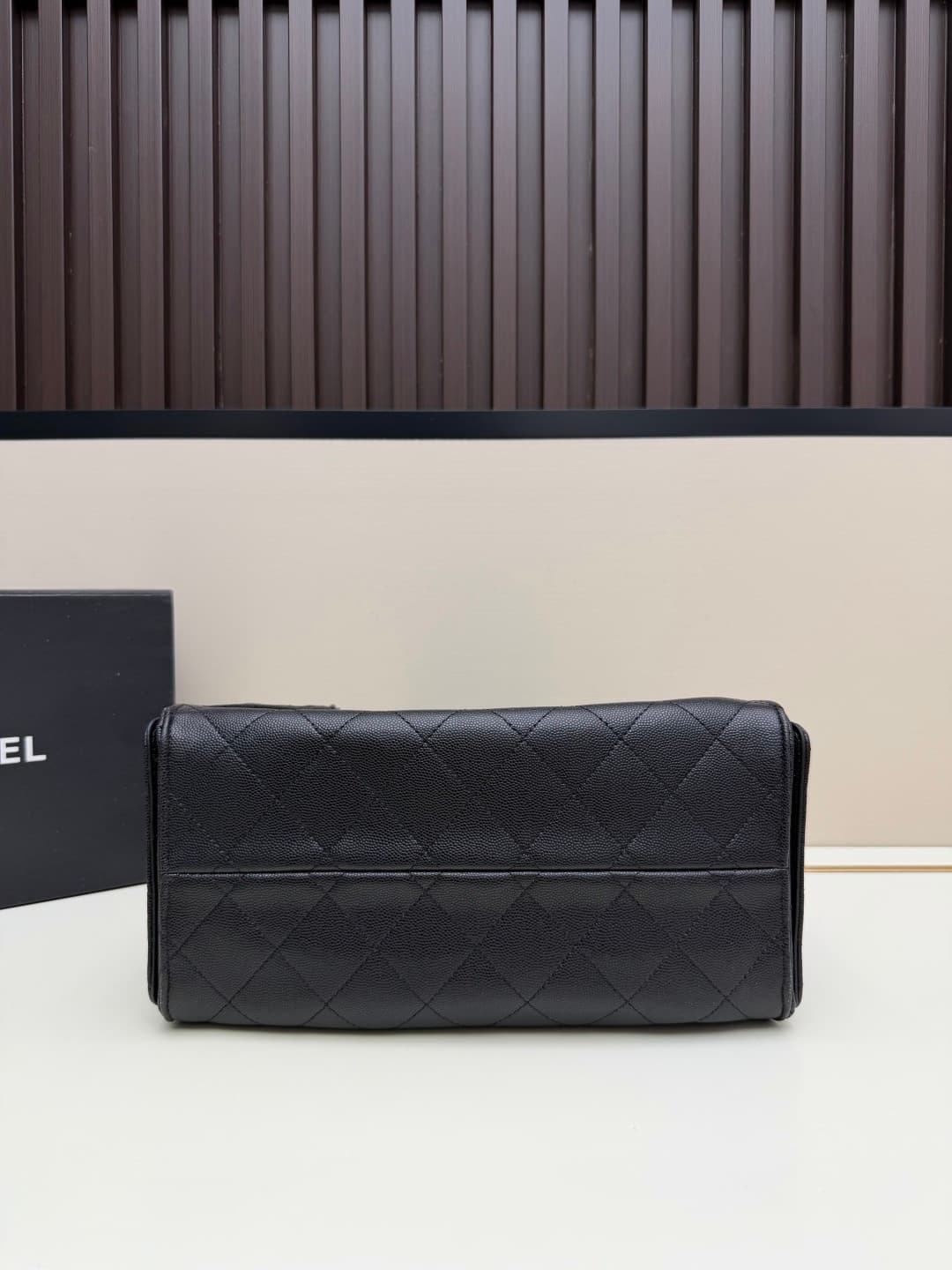 C701 New model 💰 Chanel 25 handbag ||| The new “Chanel 25bag” bag is another “It Bag” in the Chanel line! It features a classic and practical design, incorporating all three iconic elements of the brand: chevron-stitched patterns, leather straps, and doub — image 4