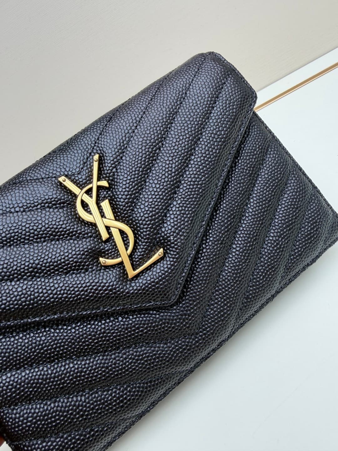 C8659 YSL Saint Laurent has released a hit product 👉 I have to say that (Saint Laurent)💗 The chain bag is extremely popular in the fashion world. This established French luxury brand has a special charm; LOOK lacks no highlights💫! The bag is made from imp — image 5