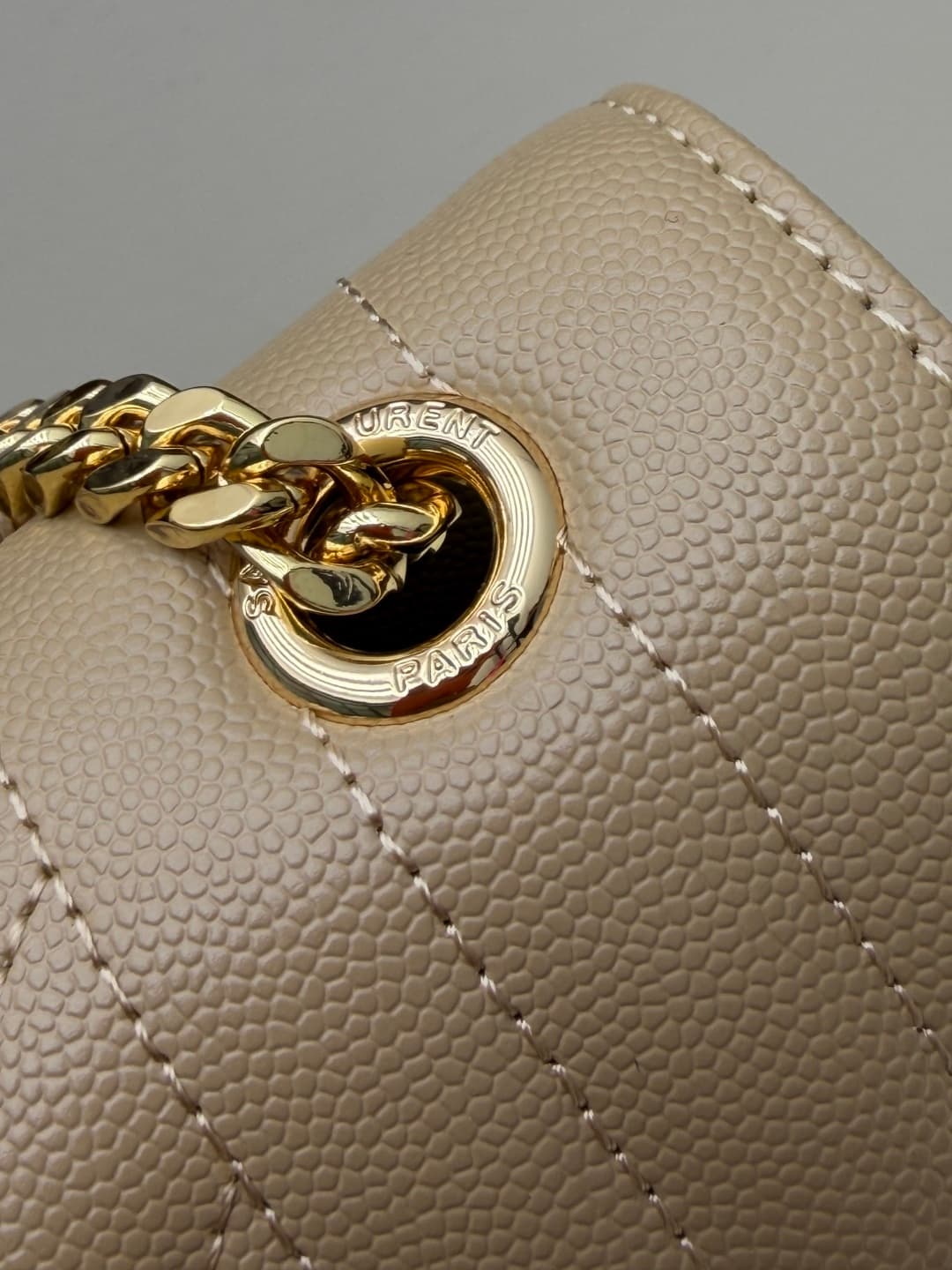 C8654 The latest version of the SaintLaurent&SLP counter in the grid pattern. Exclusive to the market: decorative interlocking metal YSL logo, flawless hardware, original ball-shaped patterns, excellent feel, exquisite details and handcrafted quality. Sho — image 6