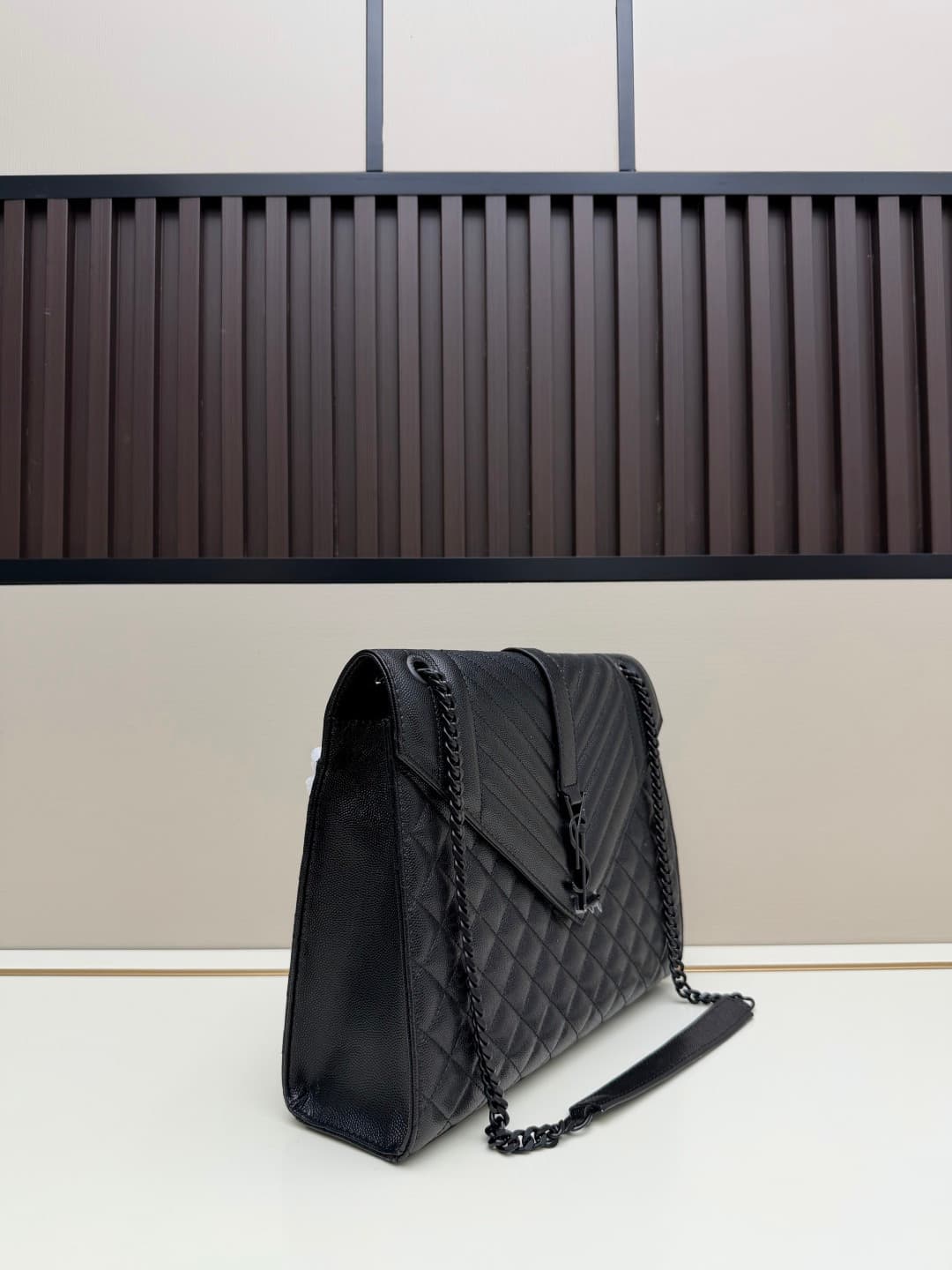 C8652 The latest version of the SaintLaurent&SLP counter in the grid pattern. Exclusive to this store: decorative interlocking metal YSL logo, flawless hardware, authentic ball-shaped details, excellent feel, exquisite craftsmanship. Shoulder bag with cro — image 2