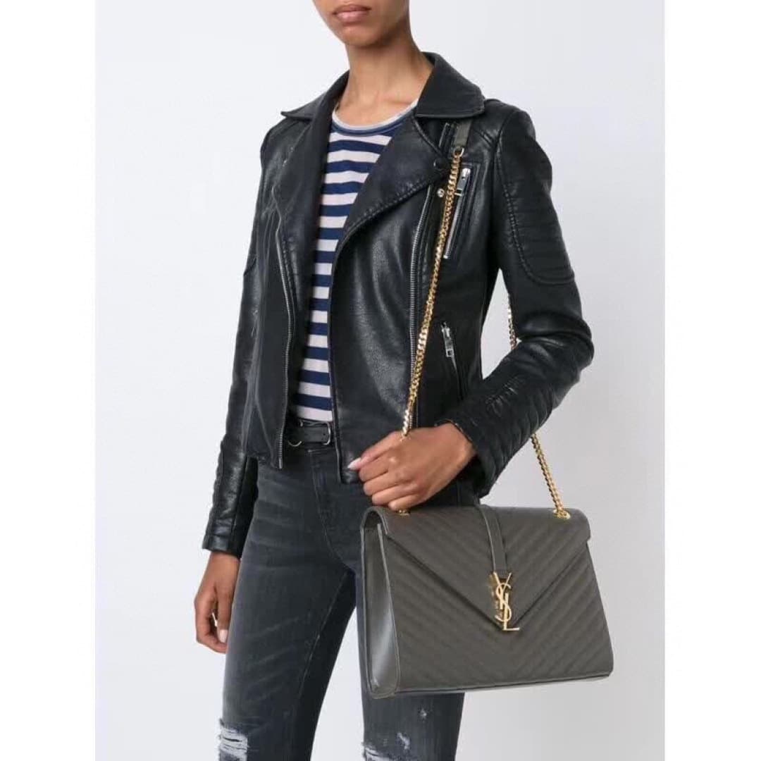 C8650 The latest version of the SaintLaurent&SLP boutique in the grid pattern. Exclusive to this market: decorative interlocking metal YSL logo, flawless hardware, original ball-shaped texture, excellent feel, exquisite details and handcrafted quality. Sh — image 5