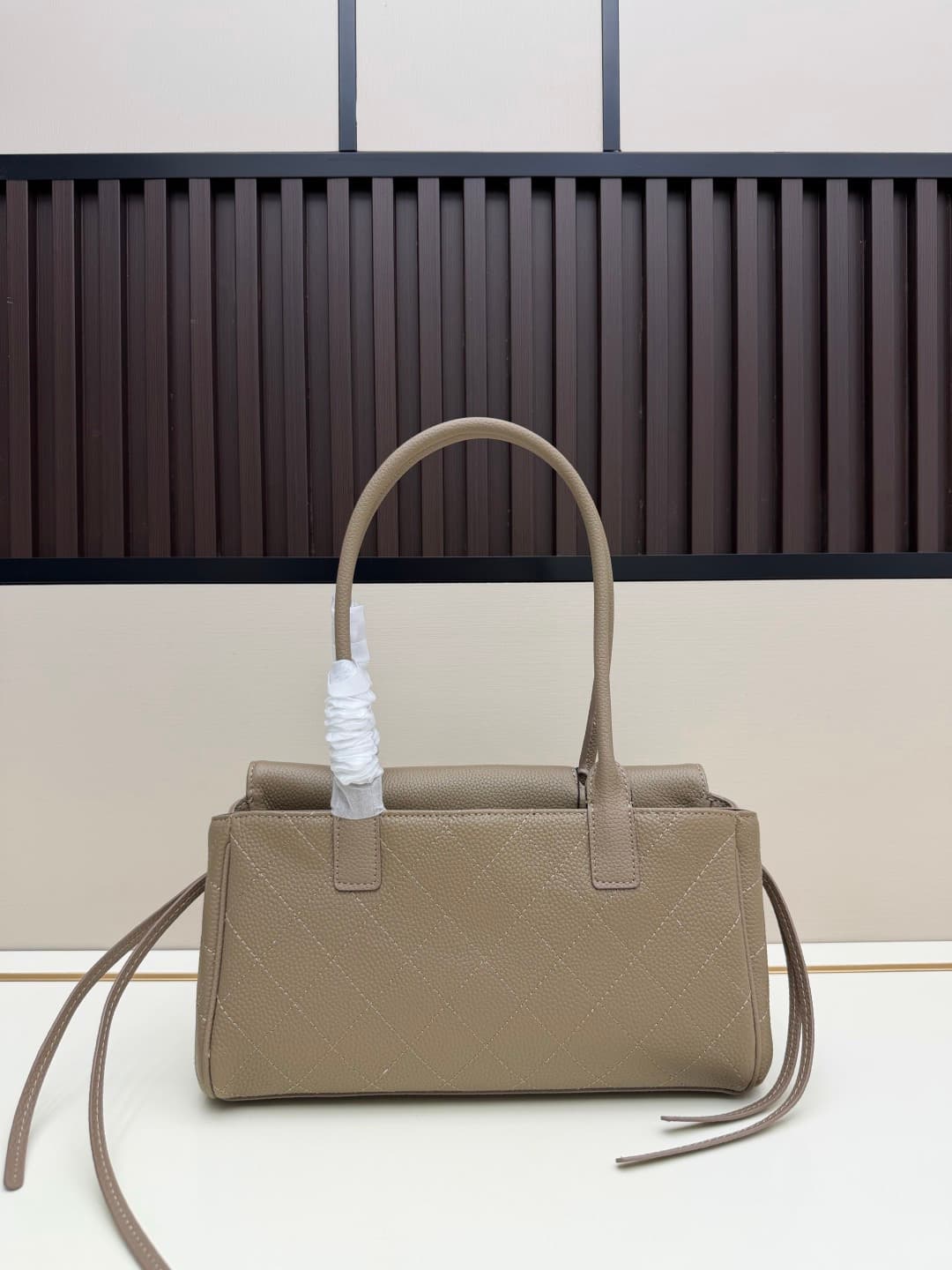 C3235 Small Size 𝐂𝐡𝐚𝐧𝐞𝐥𝟐𝟎𝟐𝟔 Spring/Summer Collection — image 3