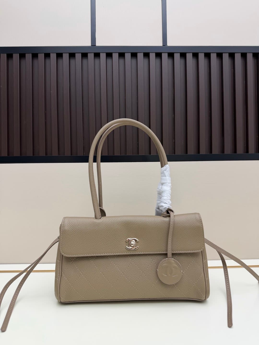 C3235 Small Size 𝐂𝐡𝐚𝐧𝐞𝐥𝟐𝟎𝟐𝟔 Spring/Summer Collection — image 1