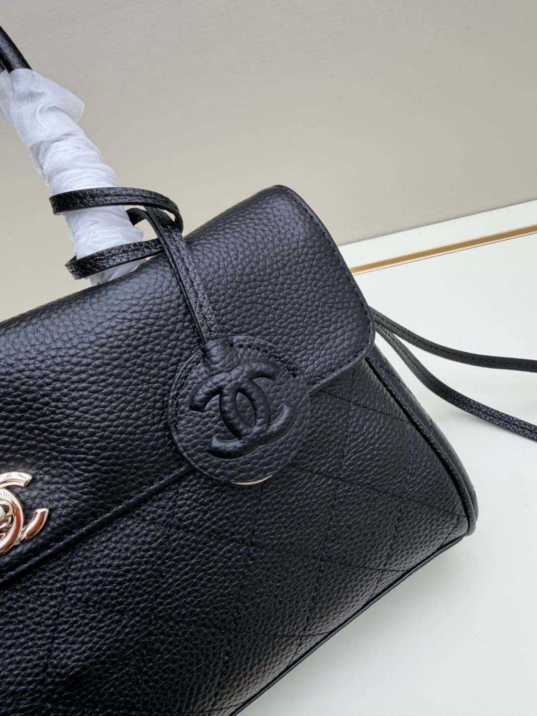C3231 Small Size 𝐂𝐡𝐚𝐧𝐞𝐥𝟐𝟎𝟐𝟔 Spring/Summer Collection — image 6