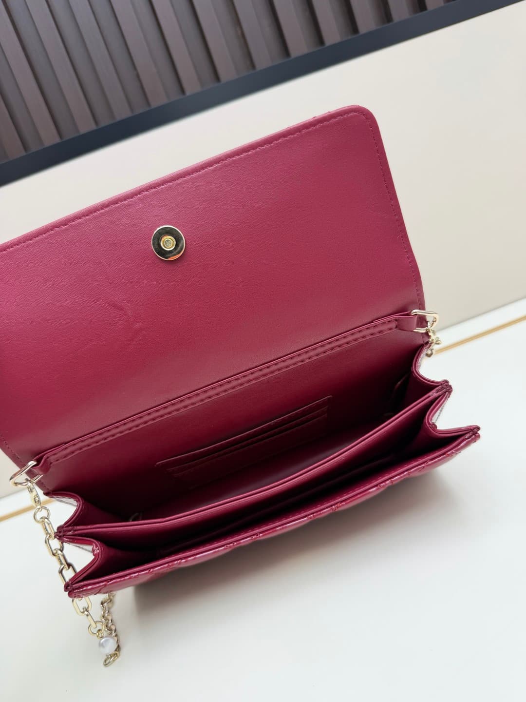 C1891 New small size💰 with box and leather finish – summer style🆕 French romance | Dior Lady handbag🌹||| Isn’t everyone aware of the Dior Lady? — image 7