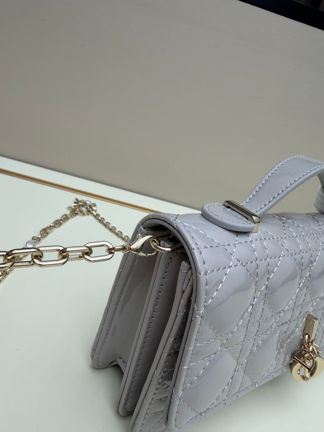 C1888 New small size 💰 with box and lacquered leather – French romance in the summer 🆕. Dior Lady handbag🌹|||Isn’t everyone aware of Dior Lady? — image 6