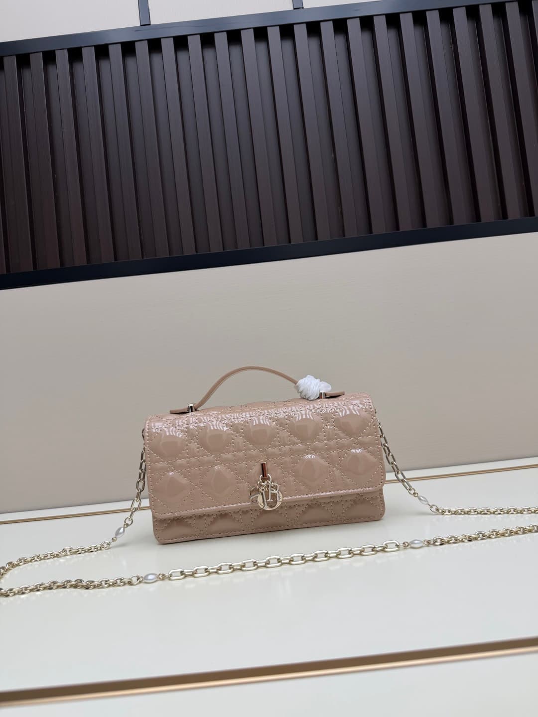 C1885 New small size💰 with box and lacquered leather – summer style🆕 French romance | Dior Lady handbag🌹|||Isn’t everyone aware of the Dior Lady? — image 2