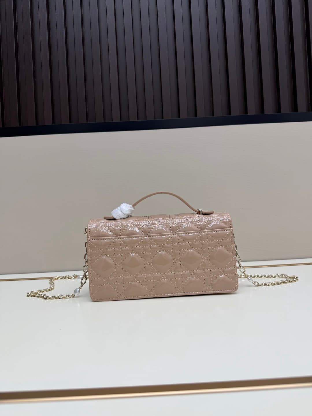 C1887 New small-sized bag 💰 with box and lacquered leather – French romance in summer 🆕. Dior Lady handbag🌹|||Isn’t everyone aware of the Dior Lady? — image 3