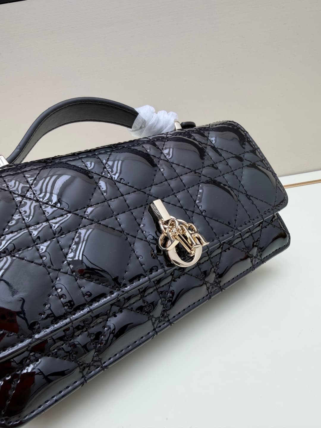 C1886 New small-sized💰 with box and lacquered leather – summer style🆕 French romance | Dior Lady handbag🌹|||Isn’t everyone aware of the Dior Lady? — image 4