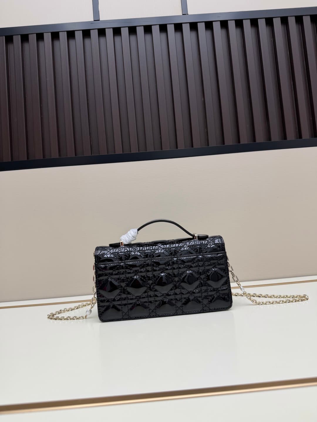 C1886 New small-sized💰 with box and lacquered leather – summer style🆕 French romance | Dior Lady handbag🌹|||Isn’t everyone aware of the Dior Lady? — image 3