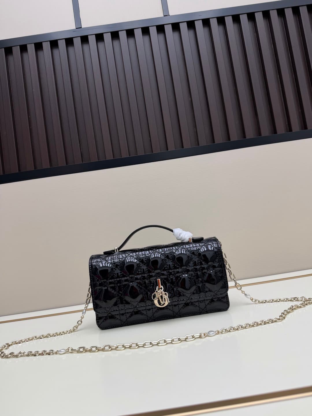 C1886 New small-sized💰 with box and lacquered leather – summer style🆕 French romance | Dior Lady handbag🌹|||Isn’t everyone aware of the Dior Lady? — image 1