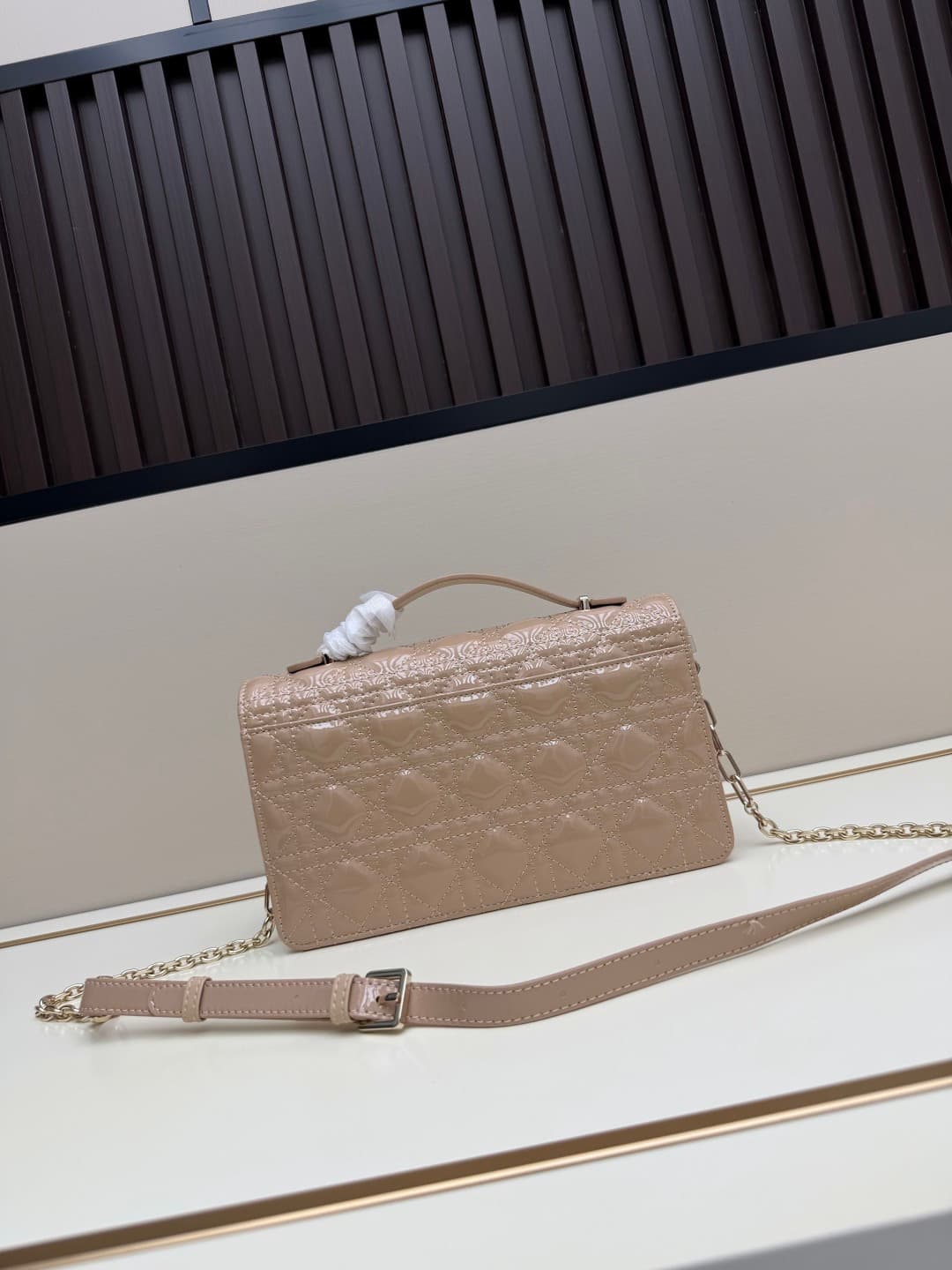 C1884 New large-sized💰 with box lacquered leather – summer style🆕 French romance | Dior Lady handbag🌹|||Isn’t everyone aware of the Dior Lady? — image 3