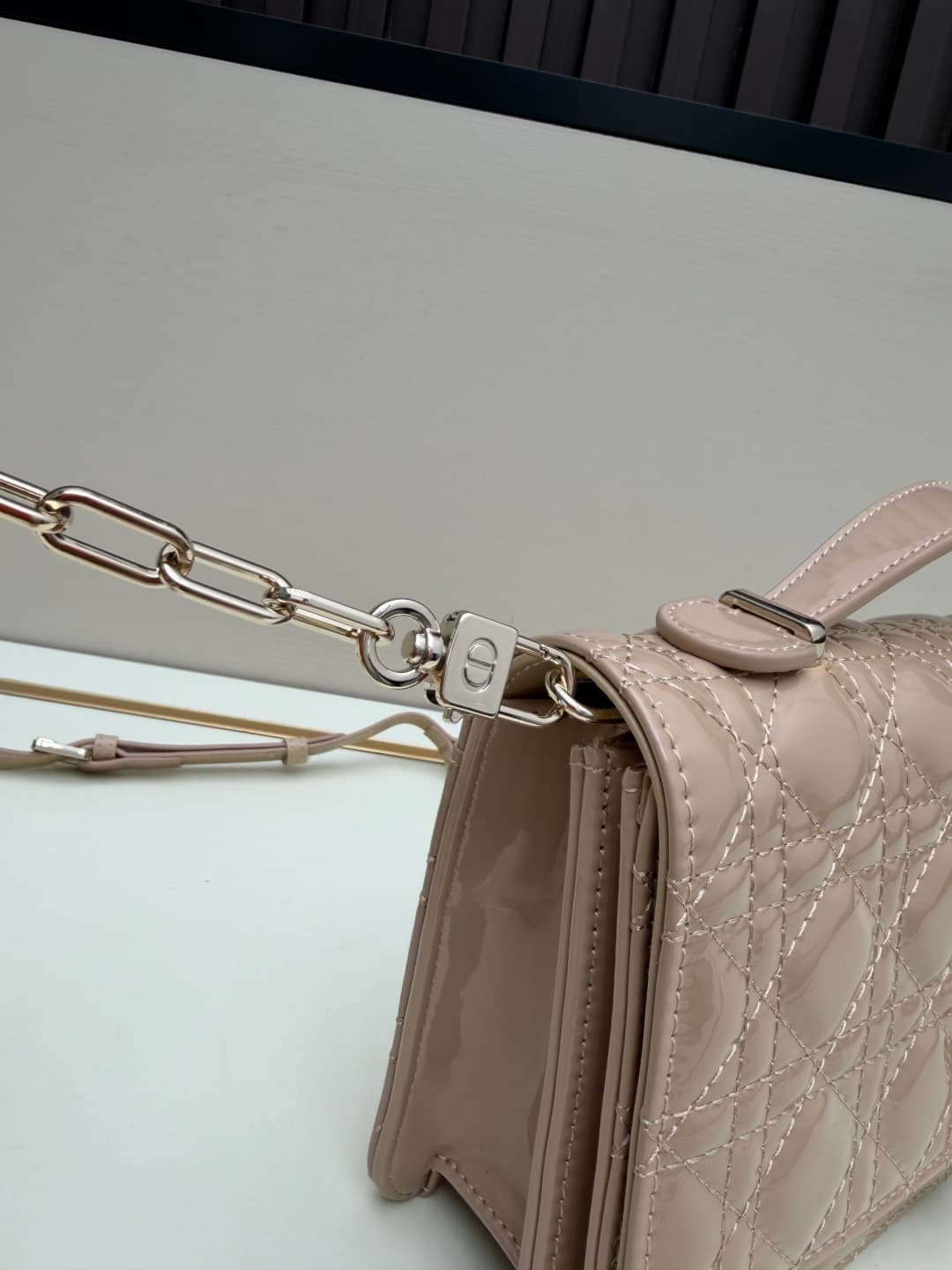 C1884 New large-sized💰 with box lacquered leather – summer style🆕 French romance | Dior Lady handbag🌹|||Isn’t everyone aware of the Dior Lady? — image 6