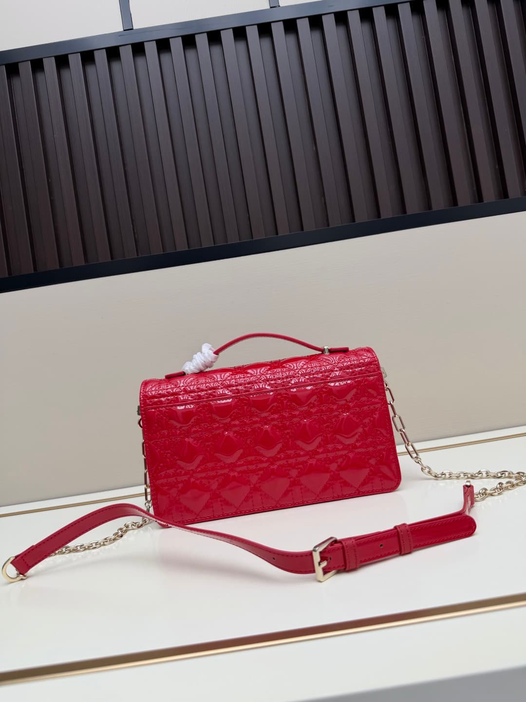 C1882 New large-sized💰 with box lacquer leather, summer style🆕 French romance | Dior Lady handbag🌹|||Isn’t everyone aware of the Dior Lady? — image 3