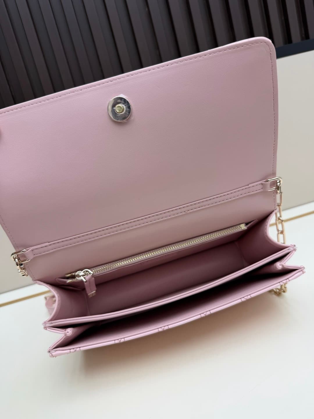 C1881 New large-sized💰 with box lacquered leather – summer style🆕 French romance | Dior Lady handbag🌹||| Isn’t everyone aware of the Dior Lady? — image 7