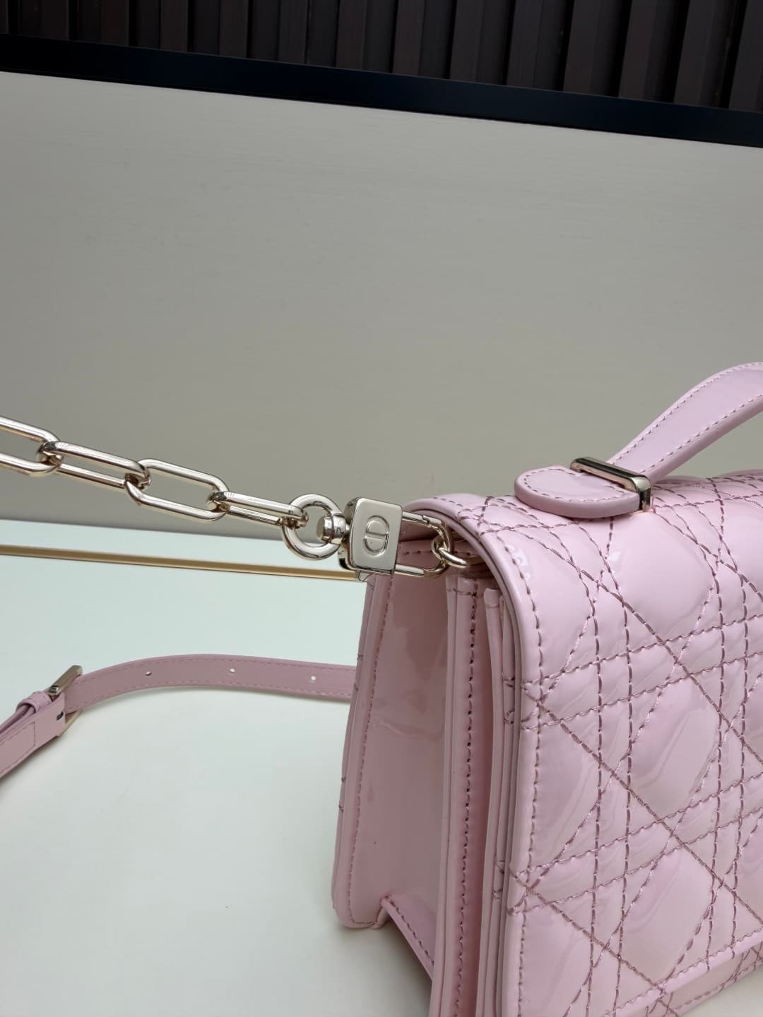 C1881 New large-sized💰 with box lacquered leather – summer style🆕 French romance | Dior Lady handbag🌹||| Isn’t everyone aware of the Dior Lady? — image 6