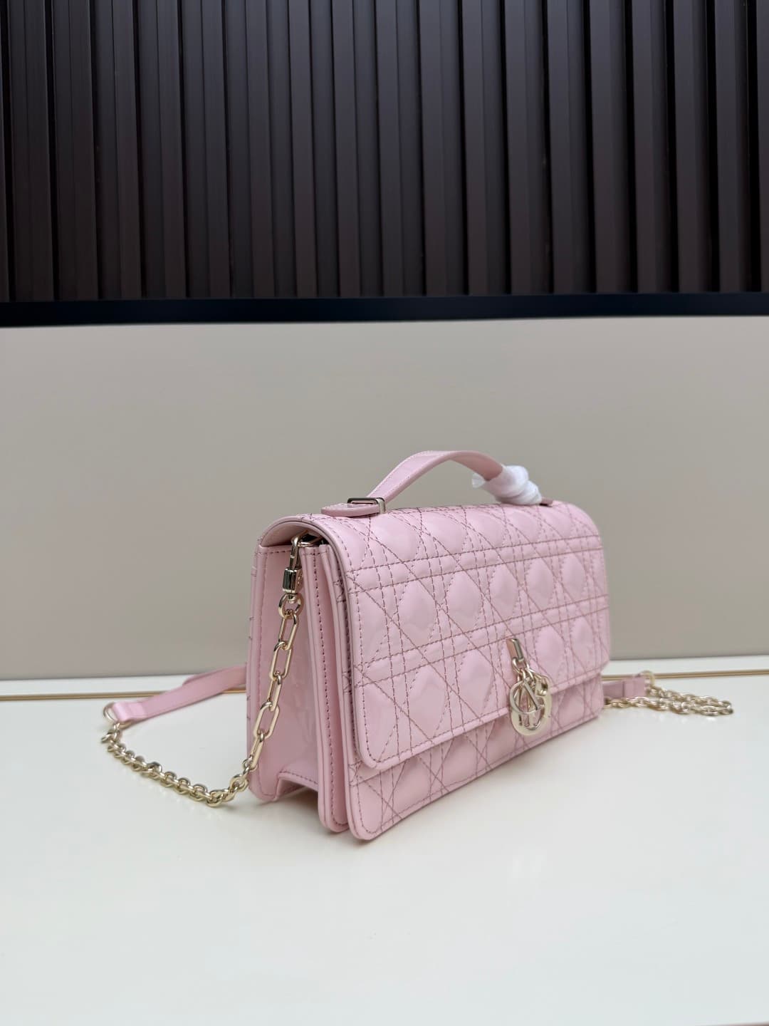 C1881 New large-sized💰 with box lacquered leather – summer style🆕 French romance | Dior Lady handbag🌹||| Isn’t everyone aware of the Dior Lady? — image 2