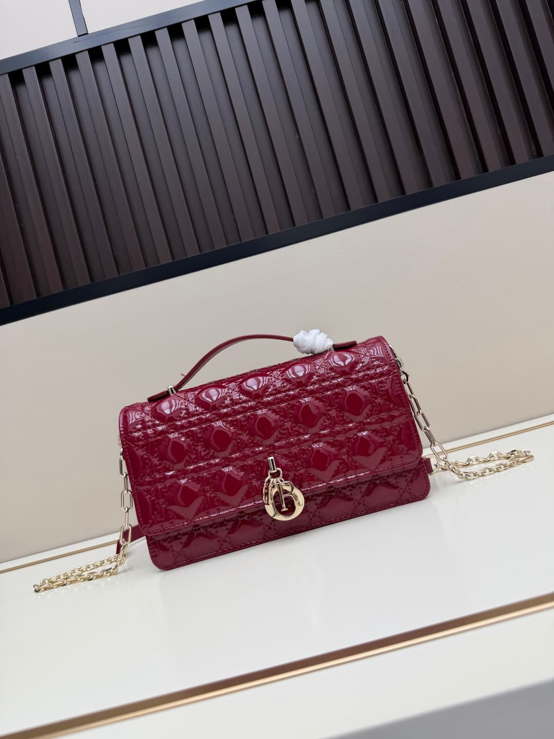 C1877 New large-sized💰 with box lacquer leather – summer style🆕 French romance | Dior Lady handbag🌹||| Isn’t everyone aware of the Dior Lady? — image 3