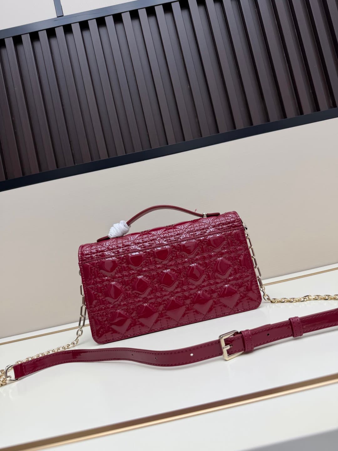 C1880 New large-sized💰 with box leather finish – French romance in the summer🆕 | Dior Lady handbag🌹|||Isn’t everyone aware of the Dior Lady? — image 3
