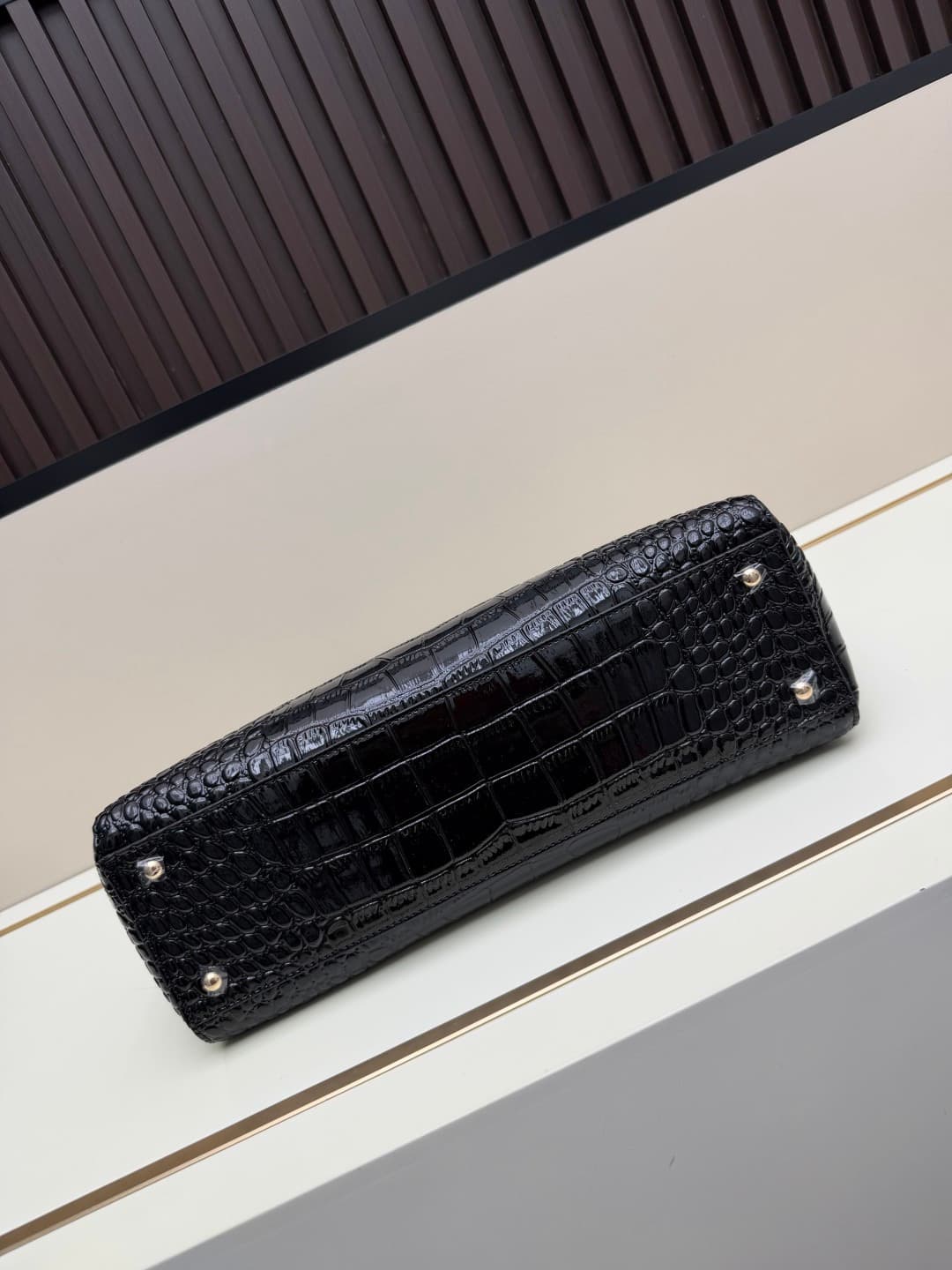 C3223 Flat weave, crocodile pattern – Spring/Summer show collection — image 5
