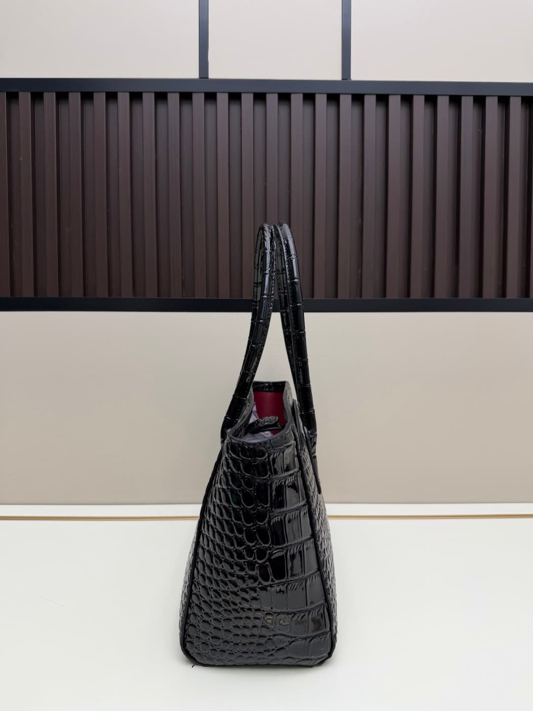 C3223 Flat weave, crocodile pattern – Spring/Summer show collection — image 2