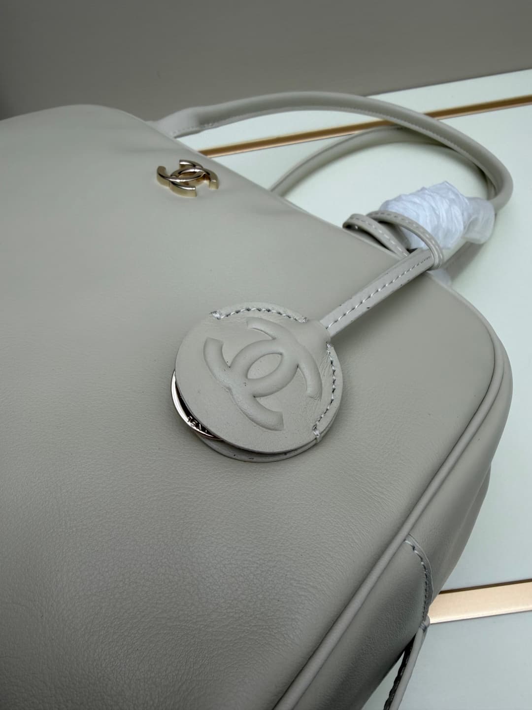 C700 New model. 𝐂𝐡𝐚𝐧𝐞𝐥 𝟐𝟔𝐬𝐬 new model bowling bag — image 6