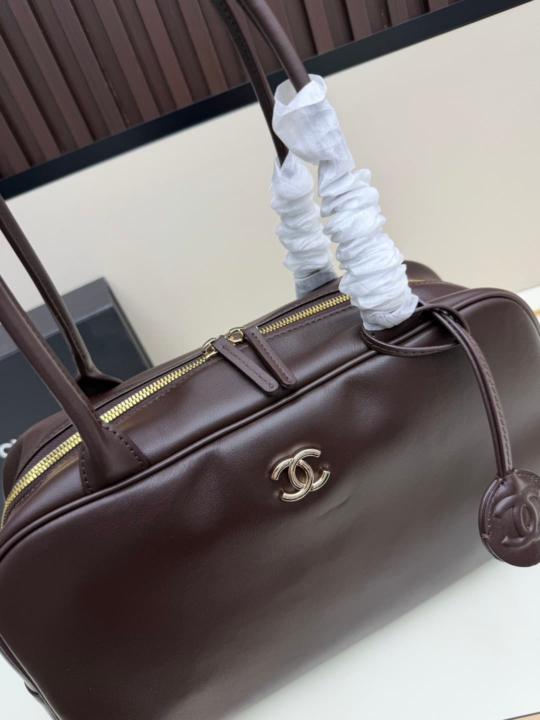 C699 New model. 𝐂𝐡𝐚𝐧𝐞𝐥 𝟐𝟔𝐬𝐬 new model bowling bag — image 4