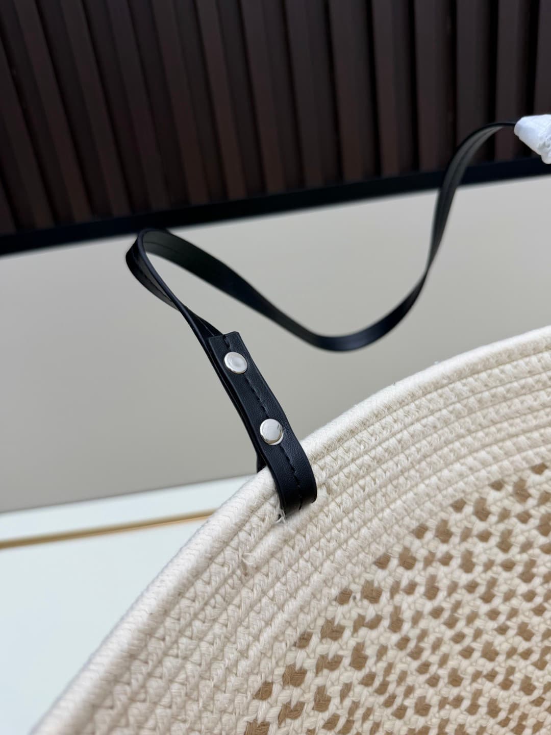 C677 New model 💰 Chanel straw tote bag – it combines the tenderness and elegance of summer. — image 8