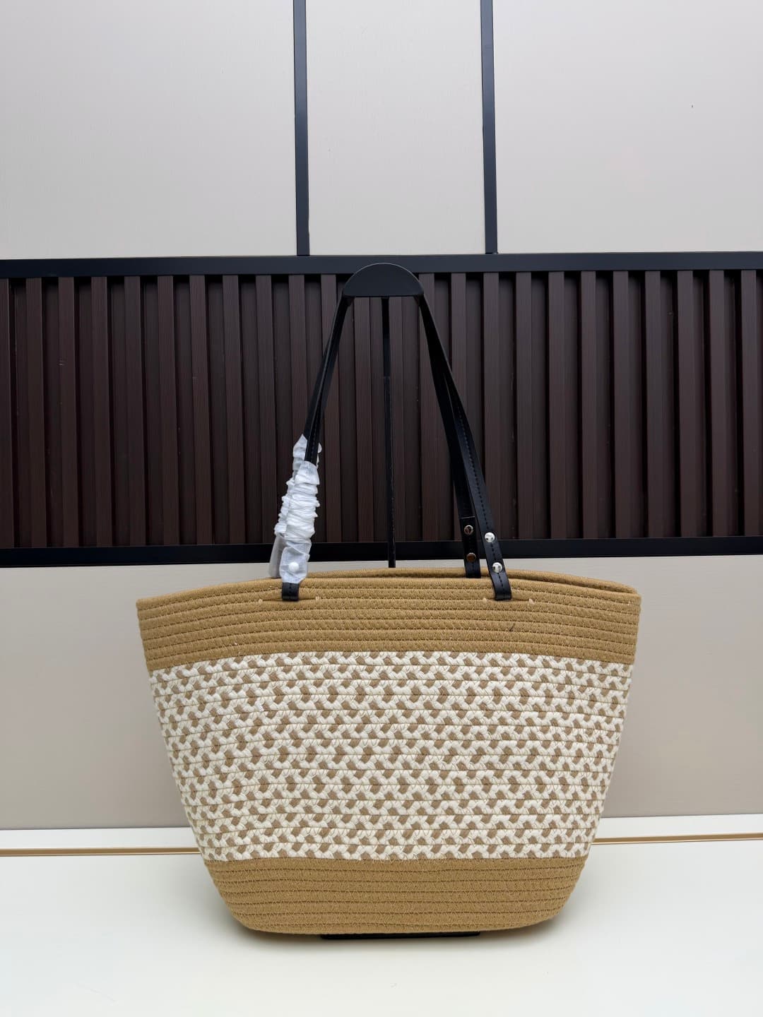 C676 New model 💰 Chanel straw tote bag – it combines the tenderness and elegance of summer. — image 2