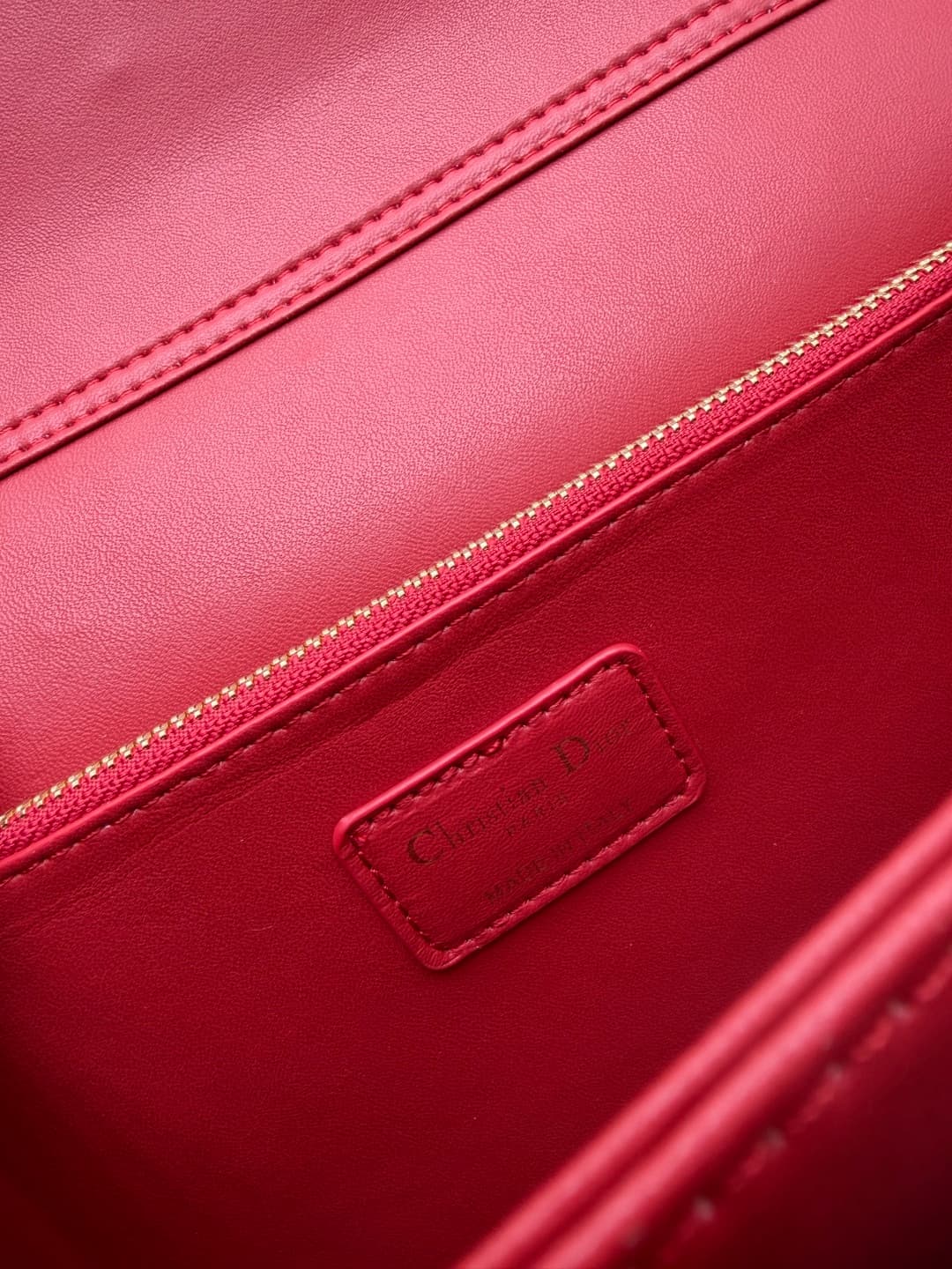 C1870 New large-sized💰 with leather box – French-style romance for summer🆕 Dior Lady handbag🌹|||Isn’t everyone aware of the Dior Lady? — image 8