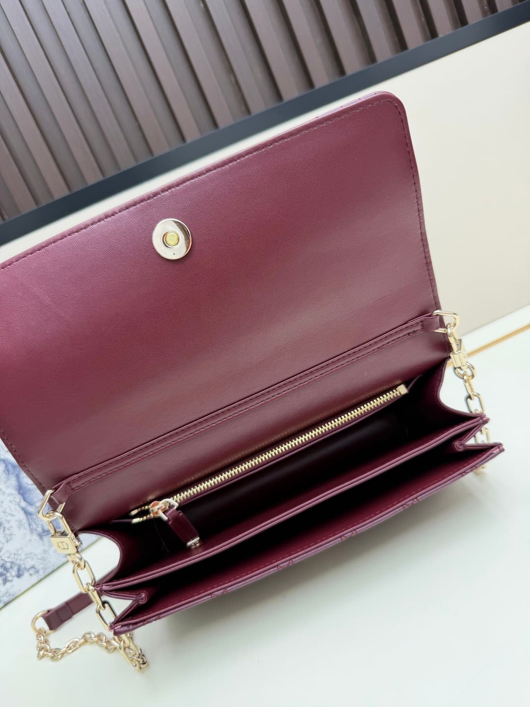 C1866 New large-sized💰 with box leather, summer style🆕 French romance | Dior Lady handbag🌹|||Isn’t everyone aware of the Dior Lady? — image 7