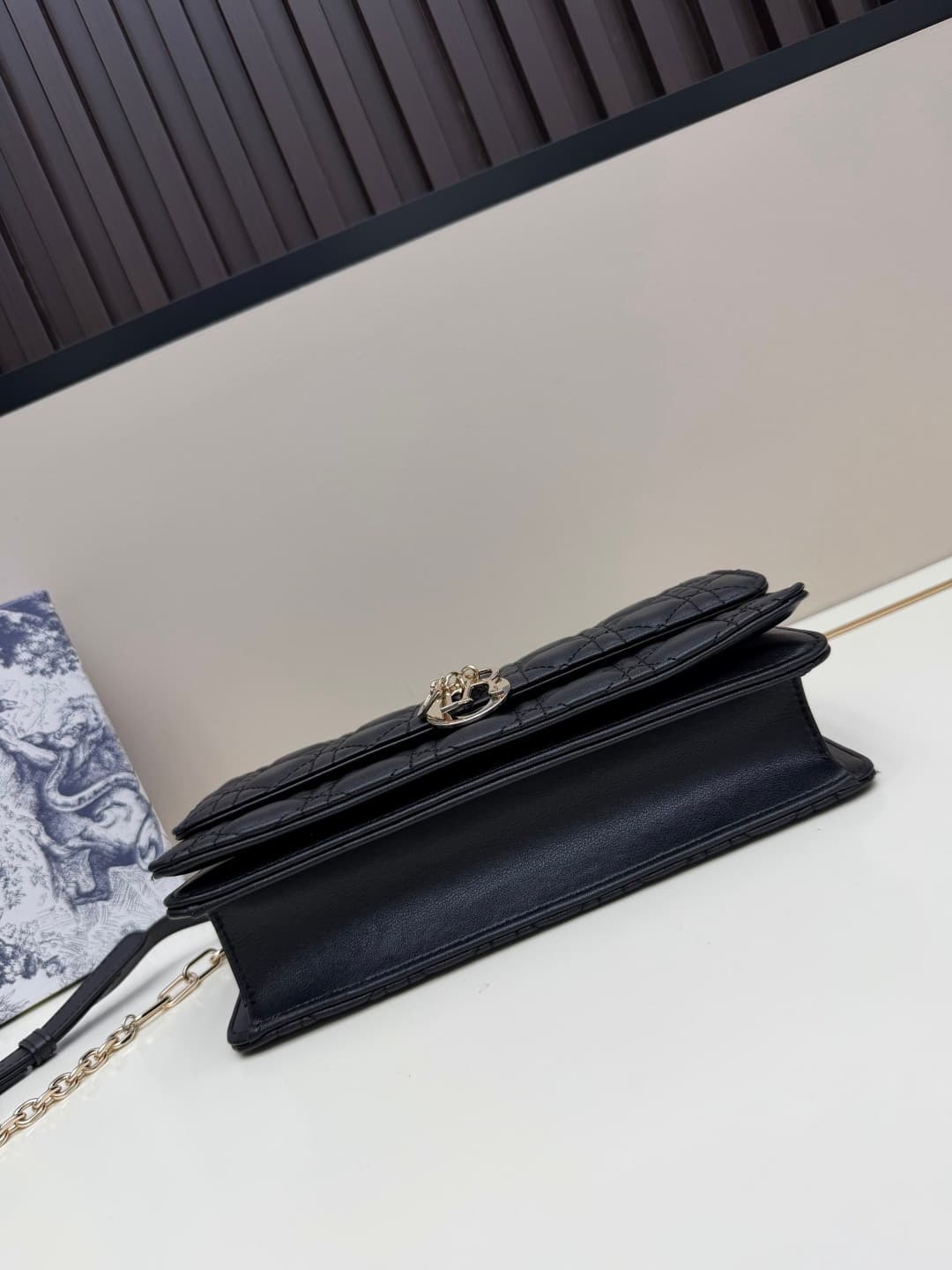 C1865 New large-sized💰 with boxed羊 leather summer🆕 French romance | Dior Lady handbag🌹||| Doesn’t anyone know about Dior Lady? — image 5