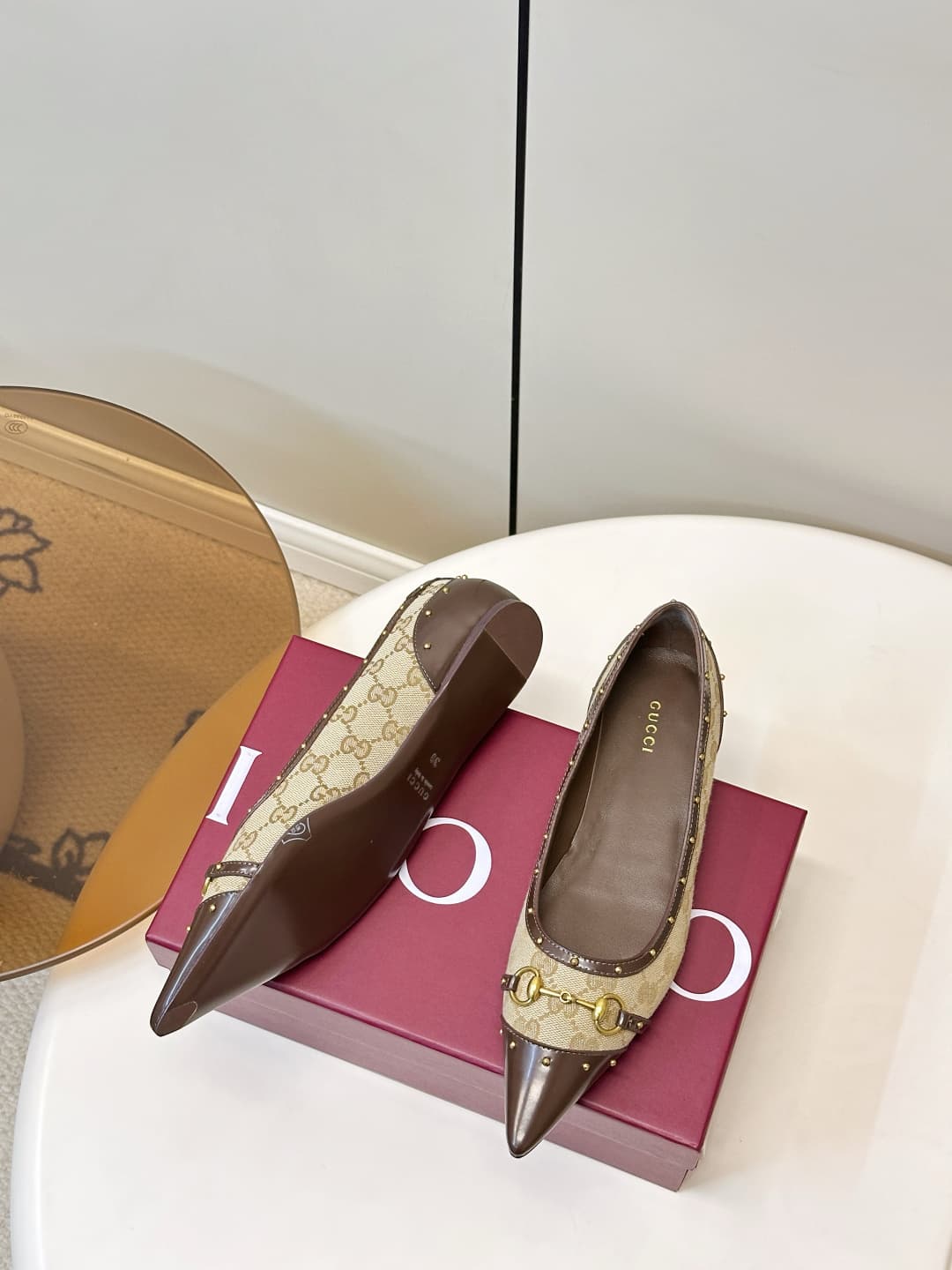 D6893 Gucci 26ss Gucci buckle rivet pointed classic monogram flat shoe — image 5