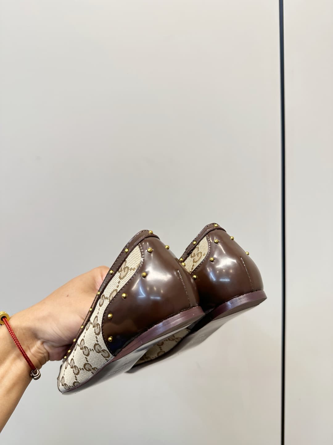 D6893 Gucci 26ss Gucci buckle rivet pointed classic monogram flat shoe — image 4