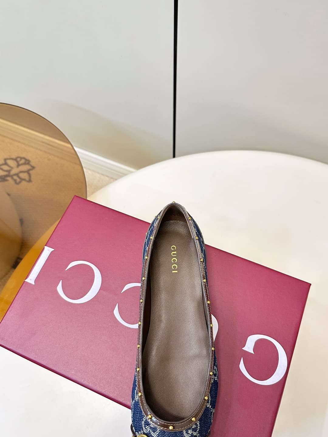 D6892 Gucci 26ss Gucci buckle rivet tip classic monogram flat shoe — image 8