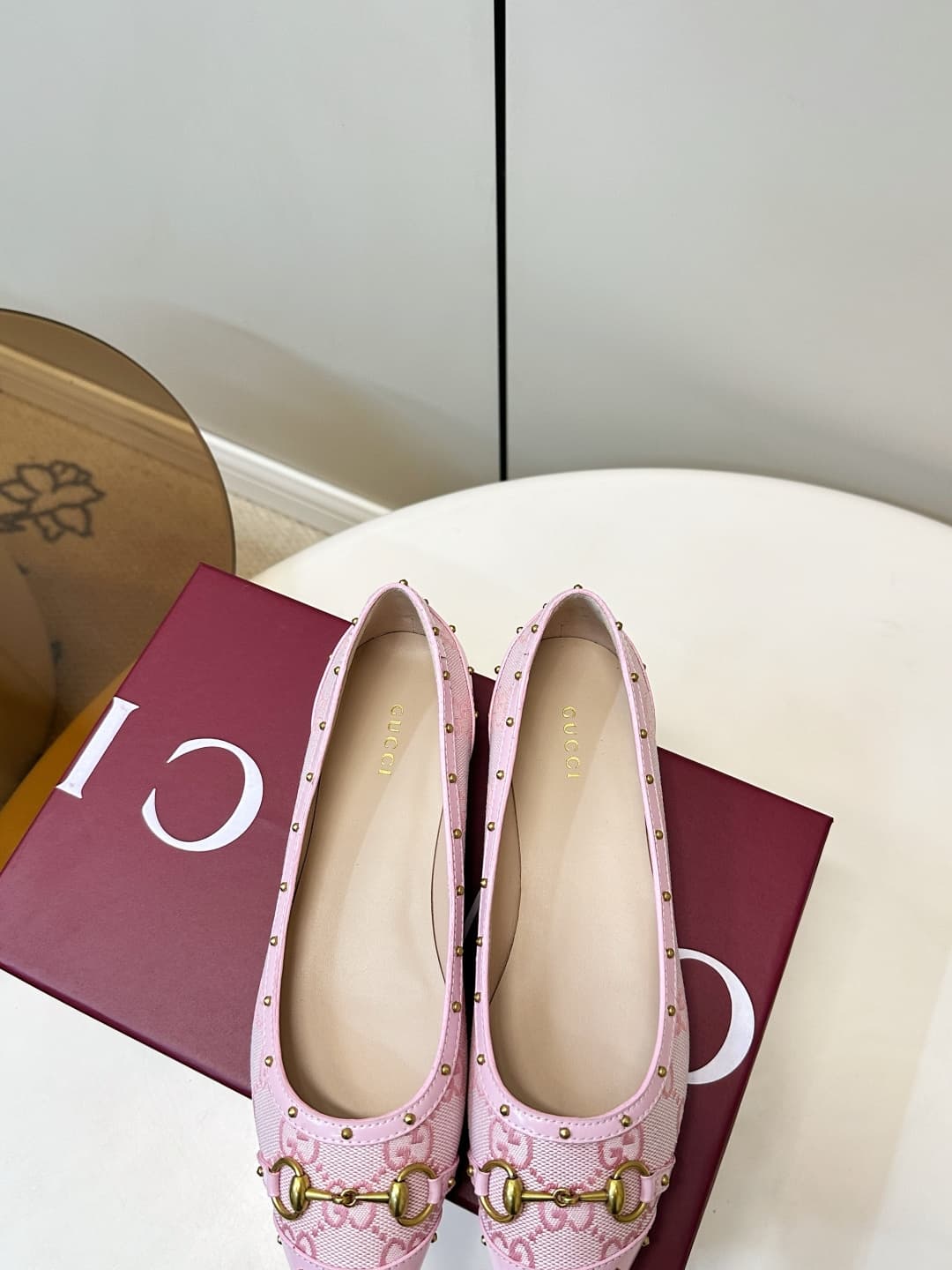 D6891 Gucci 26ss Gucci buckle rivet pointed classic monogram flat shoe — image 8