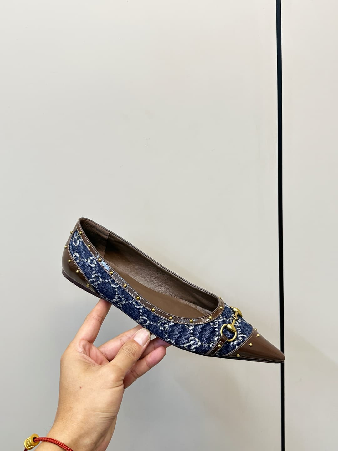 D6892 Gucci 26ss Gucci buckle rivet tip classic monogram flat shoe — image 6
